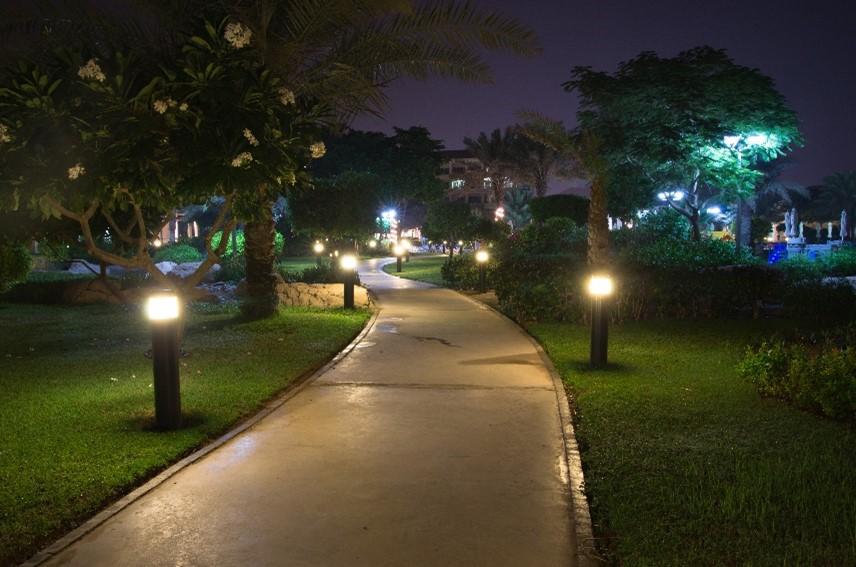 Iluminação de jardins .... Luz verde NÃO!!!!